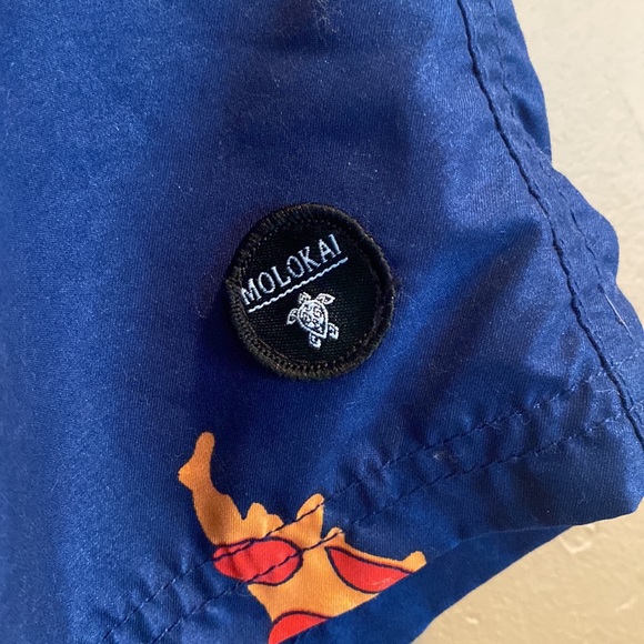 Molokai Surf Co. pizza board shorts 🩳 size small 🧚 - Picture 2 of 6